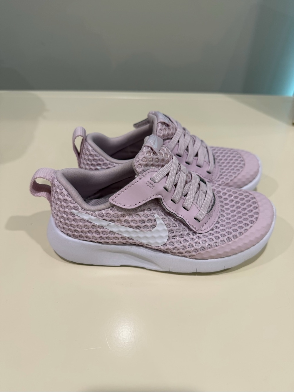 Nike Kids Lavender/Light Pink Mesh Sneakers with White Swoosh Tanjun
